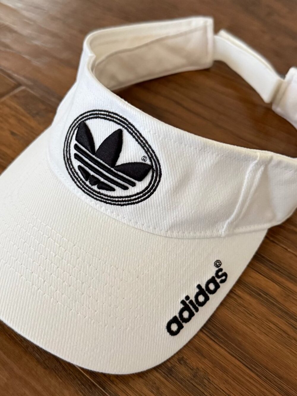Adidas White Originals Golf Visor Vintage Style Black Trefoil Logo Triple Oval